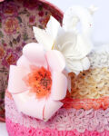 Flower Box WOW κουτί.Ρομαντική επιλογή που ταιριάζει σε bridal διακόσμηση και αποτελεί ιδανικό δώρο για τα κορίτσια που αγαπούν την άνοιξη.