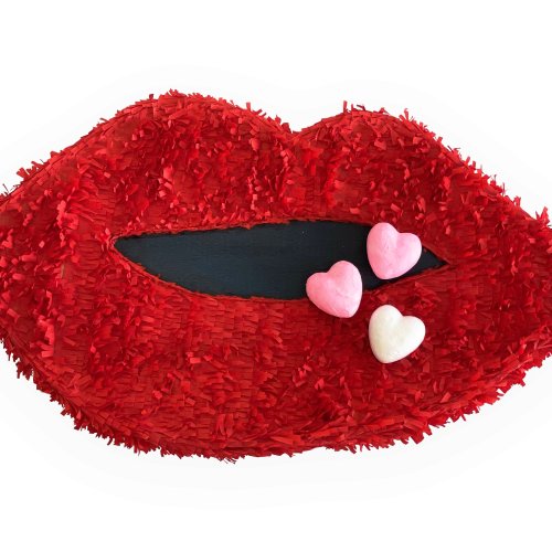 Πινιάτα Κόκκινο Φιλί. Μια μοναδική πινιάτα για όλους τους ερωτευμένους.... γίνετε δημιουργικοί γεμίζοντας την..